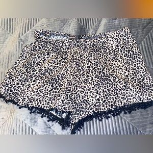 Sirens shorts